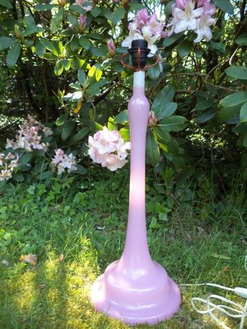 Design lamp vintage roze opaline pink glass retro Art Deco beschikbaar voor biedingen