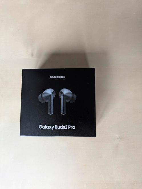 NIEUW  - Samsung Galaxy buds3 Pro silver //Sealed / Garantie, Telecommunicatie, Mobiele telefoons | Oordopjes, Nieuw, In oorschelp (earbud)