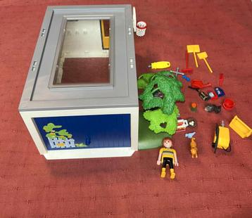 A vendre Garage Playmobil + Accessoires  beschikbaar voor biedingen