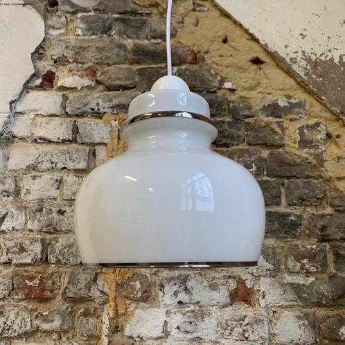 Witte opaline suspensie, 1970, Italië, Huis en Inrichting, Lampen | Hanglampen, Zo goed als nieuw, Minder dan 50 cm, Glas, Ophalen