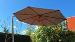 Grote parasol met statief en zware voet, Tuin en Terras, Ophalen, Gebruikt, 3 tot 4 meter, Zweefparasol