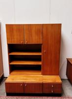 Prachtige vintage Mid Century Modern Wandkast / Boekenkast, Huis en Inrichting, Ophalen of Verzenden, Zo goed als nieuw