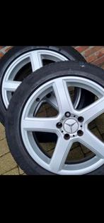Jantes Mercedes avec pneus d'hiver, Pneus et Jantes, Véhicule de tourisme, 17 pouces, Enlèvement