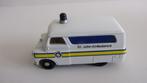 AMBULANCE BEDFORD St.JOHN HOSPITAL.CORGI 1/43 IMPEC + VITR., Ophalen of Verzenden, Zo goed als nieuw, Auto, Corgi