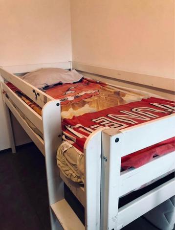Lit, mezzanine, et Sommier enfants et  beschikbaar voor biedingen