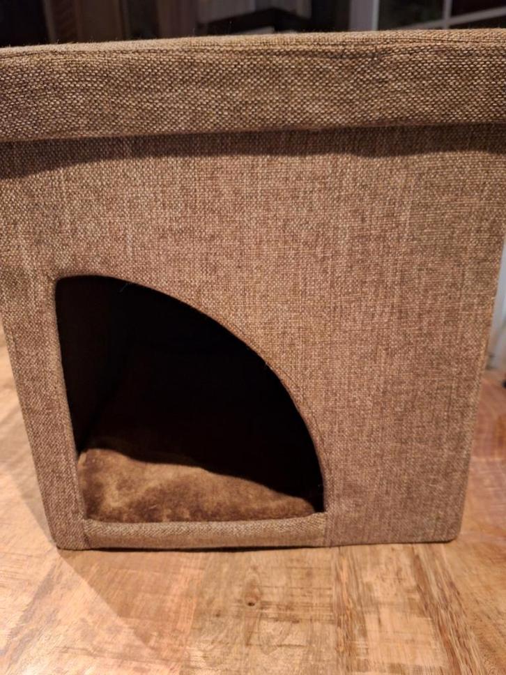 Prachtig, bruin hondenhuisje, zeer cosy Merk AniOne, Dieren en Toebehoren, Honden-accessoires, Gebruikt, Ophalen