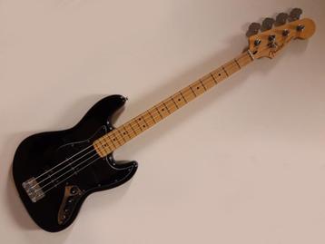 Fender Jazz Bass Black disponible aux enchères