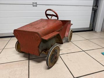 Willys Jeep Vintage 1950s Toy, Pressed Steel Metal Toy Jeep beschikbaar voor biedingen