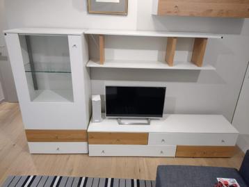 Hülsta NOW! easy wandkast TV meubel beschikbaar voor biedingen