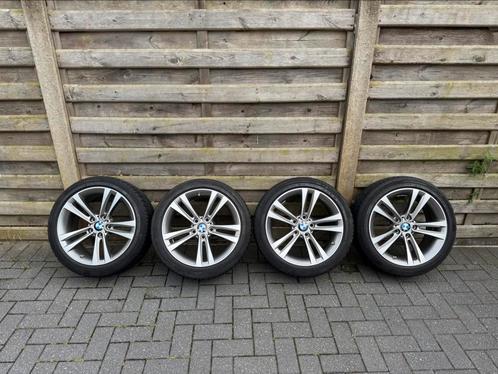 Originele Bmw wintervelgen met banden 225 45 18 met sensor!, Auto-onderdelen, Banden en Velgen, Band(en), Winterbanden, Ophalen