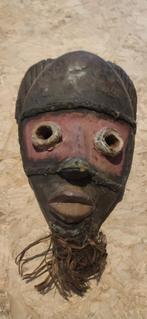 Masque africain, Enlèvement ou Envoi