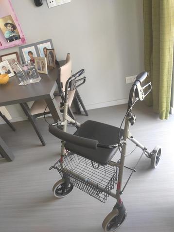 Rollator te koop  beschikbaar voor biedingen