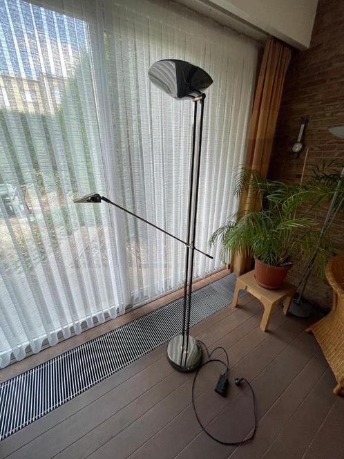 Vintage vloerlamp met leesarm, Huis en Inrichting, Lampen | Vloerlampen, Gebruikt, Metaal, Ophalen