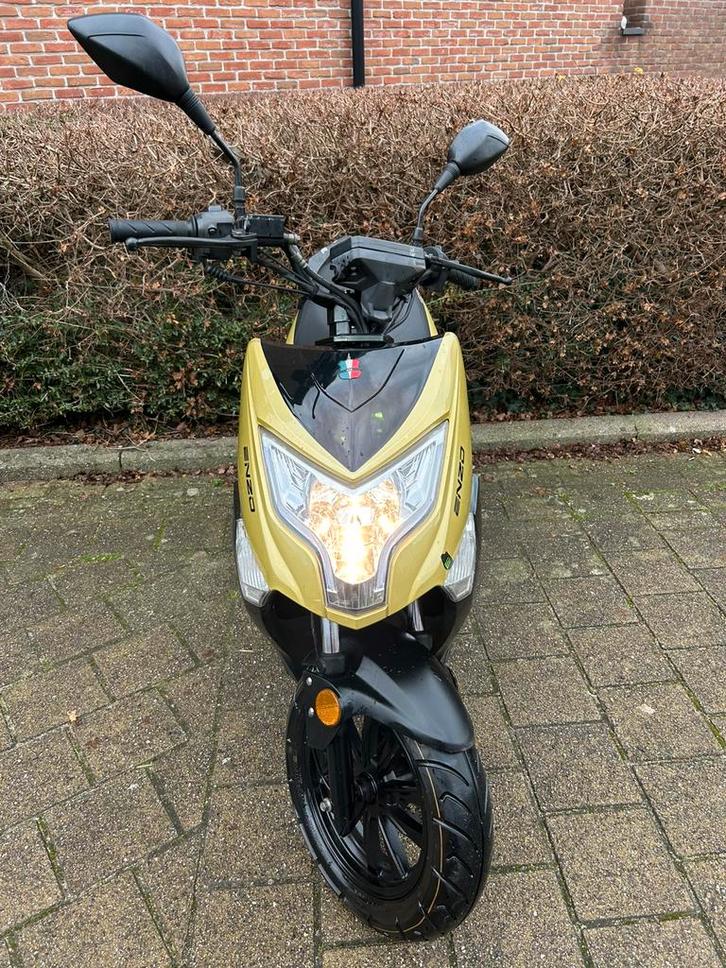 Gts Enzo Naked A klasse 2021!, Fietsen en Brommers, Snorfietsen en Snorscooters, Zo goed als nieuw, Ophalen