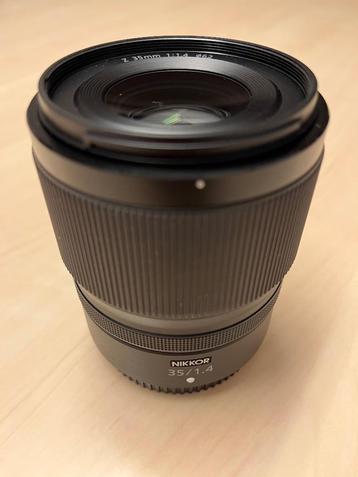 NIKON Z 35 mm f1.4 prime lens beschikbaar voor biedingen
