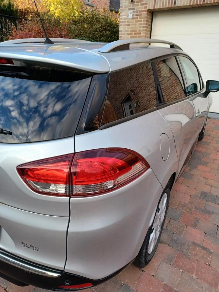 Te koop auto Clio Grand tour, Auto's, Renault, Particulier, Clio, ABS, Airconditioning, Bluetooth, Boordcomputer, Centrale vergrendeling