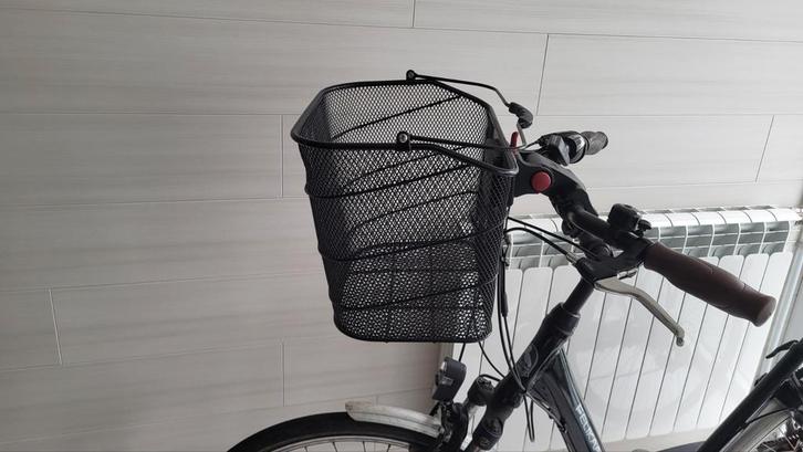 Grote metalen fietsmand, Fietsen en Brommers, Fietsaccessoires | Fietsmanden, Zo goed als nieuw, Fietsmand, Ophalen of Verzenden