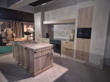 smeg fornuis nieuw, Huis en Inrichting, Keuken | Complete keukens, Ophalen, Nieuw