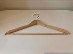10 houten kleerhangers, Ophalen, Zo goed als nieuw