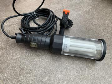 lamp met magneet, klem en haak, met spaarlamp, vr tent enz.