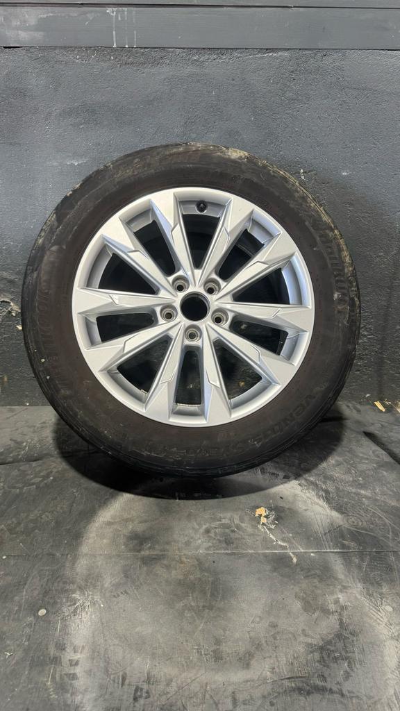 Audi Q3 velgen 18 inch, Auto-onderdelen, Banden en Velgen, Banden en Velgen, Zomerbanden, 18 inch, 235 mm, Personenwagen, Gebruikt
