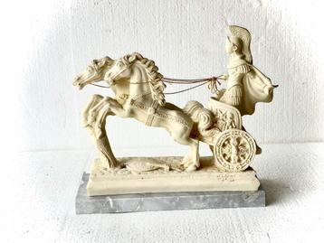 Sculptuur van een Romeinse soldaat - L.Toni - conditie van d