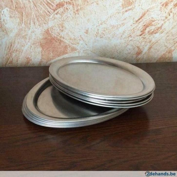 12 koffieseverveer schoteltjes ; 6st .-26.5cm +6st.- 29cm., Huis en Inrichting, Keuken | Servies, Gebruikt, Schaal of Schalen