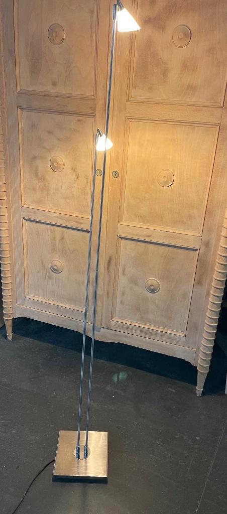 vloerlamp modern 2x led, Huis en Inrichting, Lampen | Vloerlampen, Gebruikt, 100 tot 150 cm, Glas, Metaal, Ophalen