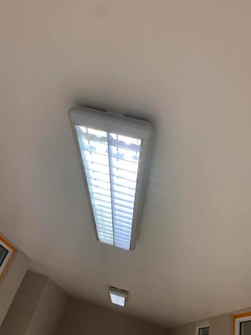 14 lampen beschikbaar voor biedingen