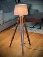 Lampe sur pied, Huis en Inrichting, Lampen | Vloerlampen, 100 tot 150 cm, Exotique, Zo goed als nieuw, Hout