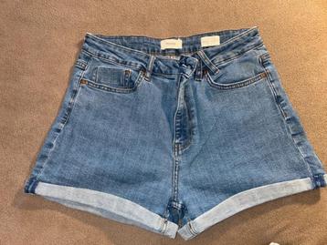 Jeans short, Kleding | Dames, Zo goed als nieuw, W30 - W32 (confectie 38/40), America Today, Verzenden