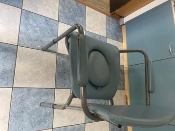 Chaise percée  beschikbaar voor biedingen