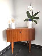 Vintage nachtkastje(s)   jaren '60, Huis en Inrichting, Ophalen, 55 tot 70 cm, Zo goed als nieuw, 45 tot 65 cm