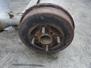 TAMBOUR DE FREIN ARRIÈRE Toyota Yaris II (P9), Utilisé, Toyota