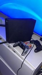 PS4 slim, Games en Spelcomputers, Spelcomputers | Sony PlayStation 4, Ophalen, Zo goed als nieuw, Met 2 controllers, Slim