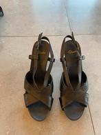 Clarks sandalen met hak, Kleding | Dames, Schoenen, Ophalen of Verzenden, Zo goed als nieuw, Zwart