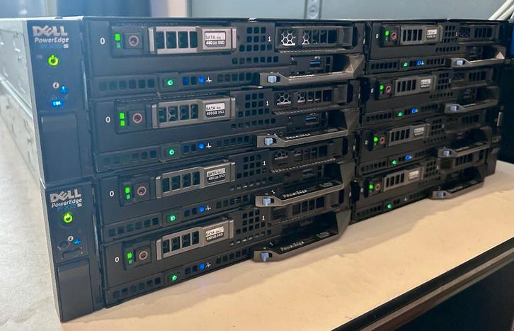 2 x Dell PowerEdge FX2s Server + 8 x Nodes FC640 (512GB RAM), Computers en Software, Servers, Gebruikt, 2 tot 3 Ghz, 512 GB, Hot swappable onderdelen