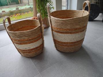 Kwalitatieve manden-set (zie foto’s & omschrijving) beschikbaar voor biedingen