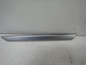 VW Multivan T6.1 Portier Inleg Aluminium Lijst Rechts 7LC868 beschikbaar voor biedingen