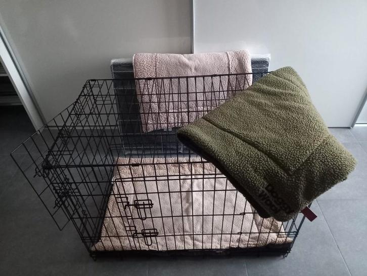 Honden bench, Dieren en Toebehoren, Overige Dieren-accessoires, Zo goed als nieuw, Ophalen