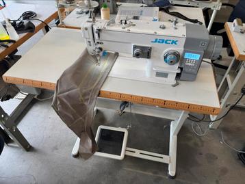 Industriele naaimachine jack zigzag+recht vol automaat beschikbaar voor biedingen