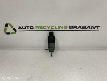 Koplampsproeierpomp Ford Focus 3 ORIGINEEL BV61-13K082-AA beschikbaar voor biedingen