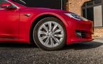 Pilote automatique Tesla Model S 525HP, 5 places, Carnet d'entretien, Berline, Automatique