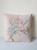 Coussin tissé au décor d’Oiseaux - Paire de perroquets, Maison & Meubles, Accessoires pour la Maison | Coussins, Comme neuf, Autres couleurs