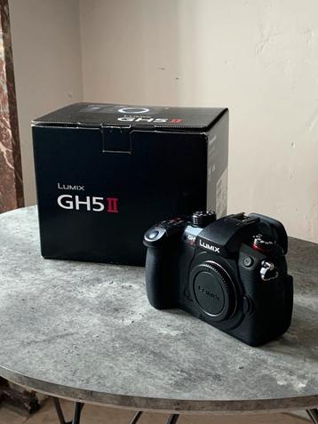 Panasonic Lumix DC-GH5 II + Lumix G X Vario 12-35 f/2.8, Autres Marques, Comme neuf, Enlèvement, Reflex miroir