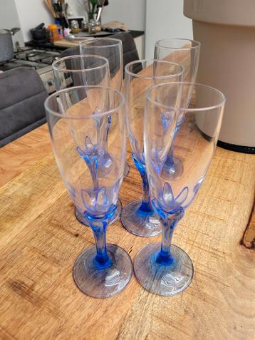 6 verres bleu