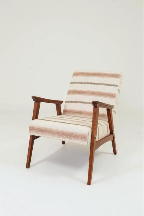 Vintage armchair natural Lin beige upholstery fabric 1970, Antiek en Kunst, Antiek | Meubels | Stoelen en Sofa's, Ophalen of Verzenden