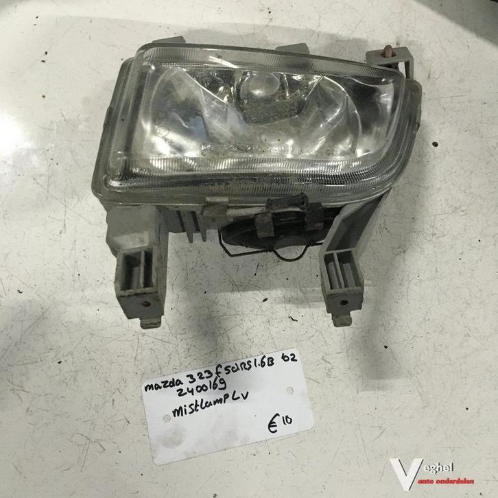 Mazda 323F 5drs 1.6 B 2002 Wagennr 2400169Mistlamp Linksvoor, Auto-onderdelen, Verlichting, Gebruikt, Ophalen of Verzenden