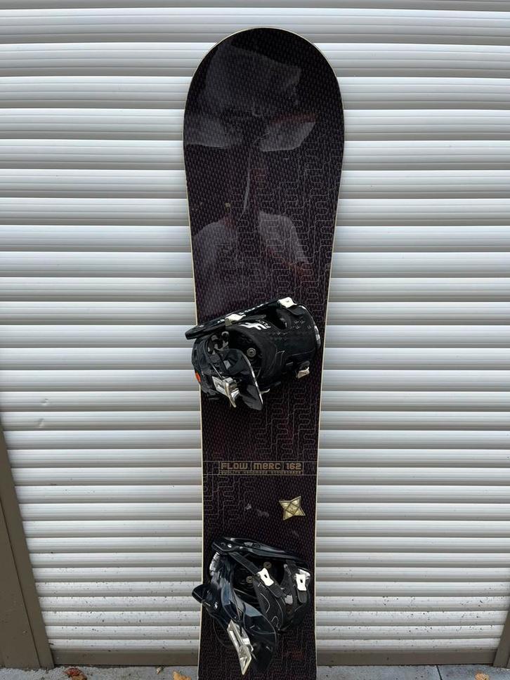 Flow Merc 162 met Flow bindingen, Sport en Fitness, Snowboarden, Gebruikt, Bindingen, Ophalen