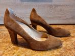 Nieuwe pumps suede maat 41 hoge hakken hak damesschoenen, Pumps, Bruin, Nieuw, Ophalen of Verzenden
